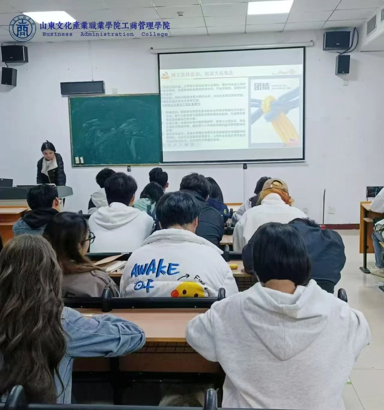 791760084b4f512d3fb5f8d76dfb40e0.jpg